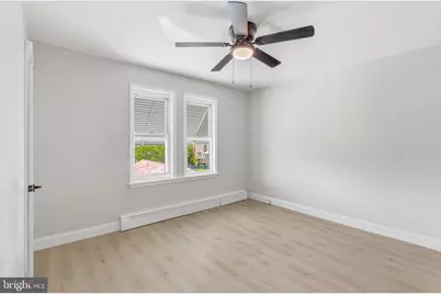 102 E Oak Lane, Glenolden, PA 19036 - Photo 25