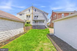 102 E Oak Ln, Glenolden, PA 19036 - Photo 19