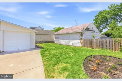102 E Oak Lane, Glenolden, PA 19036 - Photo 35