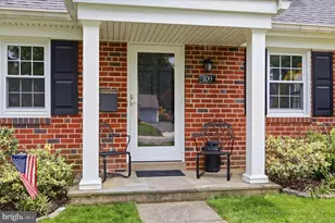 109 Rodney Cir, Bryn Mawr, PA 19010 - Photo 3