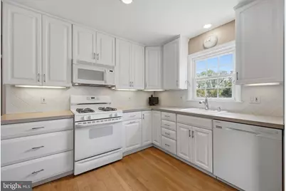 109 Rodney Circle, Bryn Mawr, PA 19010 - Photo 11