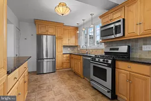 239 Lowrys Ln, Bryn Mawr, PA 19010 - Photo 15