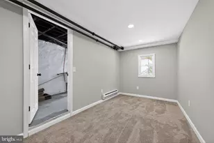 22 Summit St, Darby, PA 19023 - Photo 13