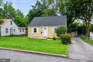 86 Mildred Ln, Aston, PA 19014 - Photo 1
