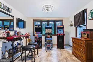 86 Mildred Ln, Aston, PA 19014 - Photo 9
