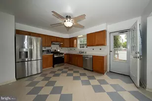 723 Broad St, Collingdale, PA 19023 - Photo 11