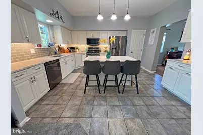 218 Waterford Way, Garnet Valley, PA 19060 - Photo 3