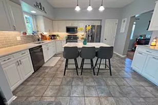 218 Waterford Way, Garnet Valley, PA 19060 - Photo 3