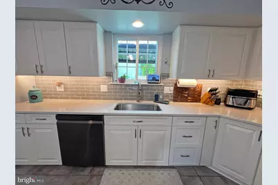 218 Waterford Way, Garnet Valley, PA 19060 - Photo 7