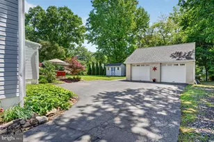 2225 E Helms Manor, Upper Chichester, PA 19061 - Photo 37