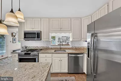 2225 E Helms Manor, Upper Chichester, PA 19061 - Photo 13