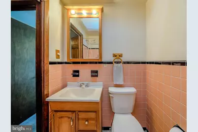 1075 Brookwood Lane, Glenolden, PA 19036 - Photo 23