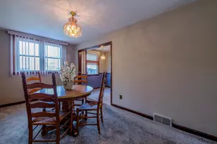 1075 Brookwood Ln, Glenolden, PA 19036 - Photo 11