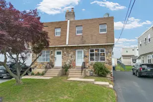47 Walnut St, Clifton Heights, PA 19018 - Photo 1