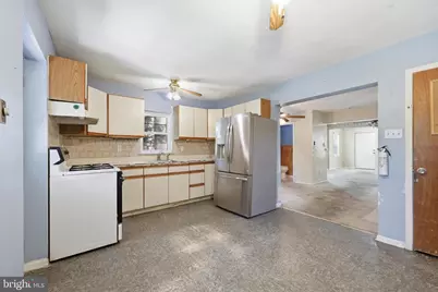 1838 Shallcross Avenue, Folcroft, PA 19032 - Photo 9