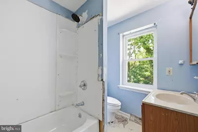 1838 Shallcross Avenue, Folcroft, PA 19032 - Photo 17
