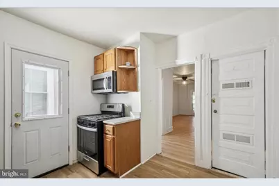 77 N Keystone Avenue, Upper Darby, PA 19082 - Photo 5