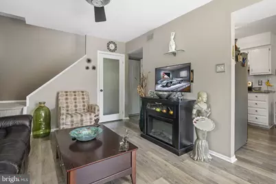 5200 Hilltop Drive #BB15, Brookhaven, PA 19015 - Photo 5