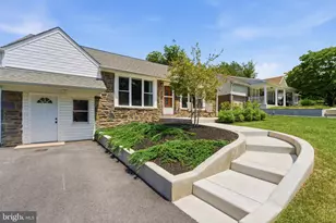 1435 Windsor Park Ln, Havertown, PA 19083 - Photo 3