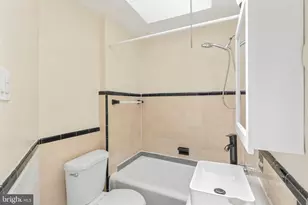 585 Snowden Rd, Upper Darby, PA 19082 - Photo 25