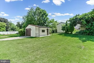 410 Lyndhurst Dr, Broomall, PA 19008 - Photo 27