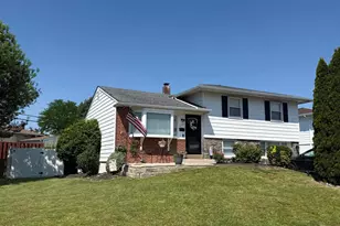 1123 Wynnbrook Rd, Secane, PA 19018 - Photo 1