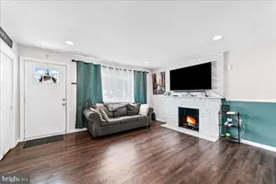 1109 Brookwood Ln, Secane, PA 19018 - Photo 3