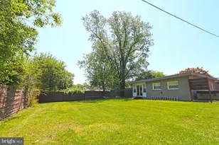 2205 Mary Ln, Broomall, PA 19008 - Photo 25