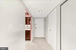 800 Avondale Rd, Wallingford, PA 19086 - Photo 3