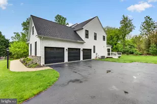 7 Overfield Ln, Glen Mills, PA 19342 - Photo 3