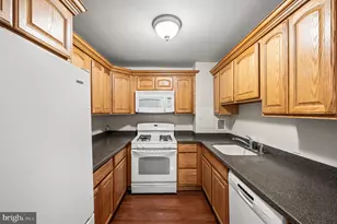 1030 E Lancaster Ave, Bryn Mawr, PA 19010 - Photo 5