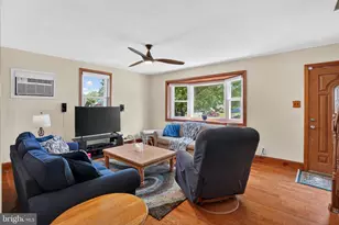 718 Pearl Ave, Morton, PA 19070 - Photo 3