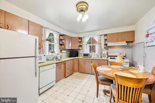 422 E Eagle Rd, Havertown, PA 19083 - Photo 15