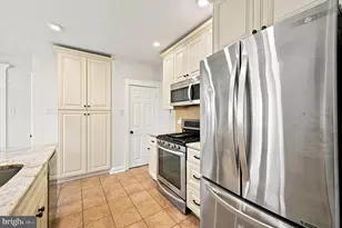 622 Country Club Ln, Havertown, PA 19083 - Photo 5