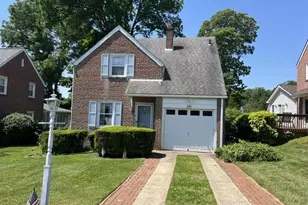 310 Edgemore Rd, Secane, PA 19018 - Photo 1