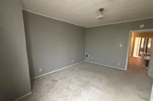 1115 E 11th St, Crum Lynne, PA 19022 - Photo 21