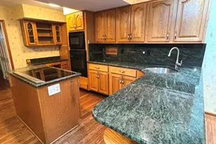 690 Old School House Dr, Springfield, PA 19064 - Photo 3