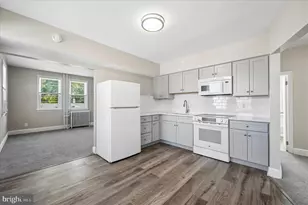301 N Governor Printz, Essington, PA 19029 - Photo 7