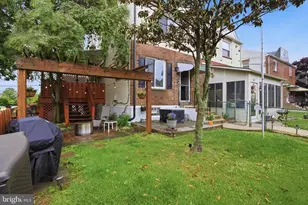 201 Willowbrook Ave, Folsom, PA 19033 - Photo 3