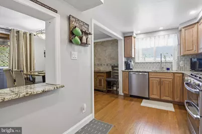201 Willowbrook Avenue, Folsom, PA 19033 - Photo 9