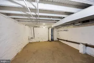 59 N Keystone Ave, Upper Darby, PA 19082 - Photo 23