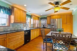64 Warrior Rd, Drexel Hill, PA 19026 - Photo 3