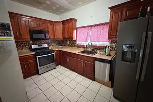 310 S 6th Street S, Darby, PA 19023 - Photo 5