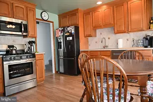 2345 Crestview Ln, Aston, PA 19014 - Photo 9