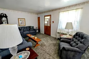 429 Evergreen Ave, Folsom, PA 19033 - Photo 7