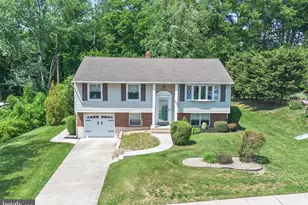 2404 Weir Rd, Aston, PA 19014 - Photo 1
