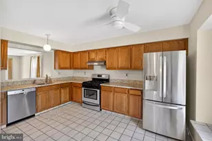 507 Evergreen Ln, Upper Chichester, PA 19014 - Photo 7
