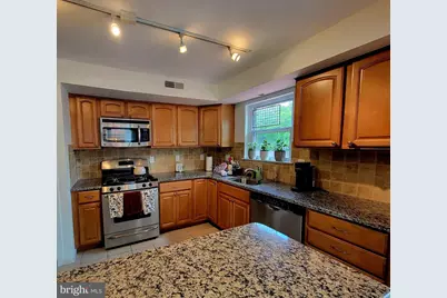 2928 Larkspur Lane, Secane, PA 19018 - Photo 25