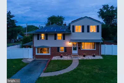 2928 Larkspur Lane, Secane, PA 19018 - Photo 3
