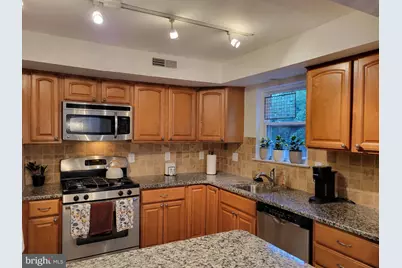 2928 Larkspur Lane, Secane, PA 19018 - Photo 5